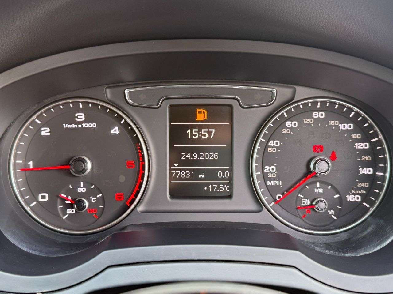 2015 AUDI Q3 2015 AUDI Q3