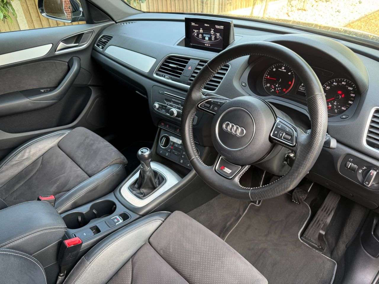 2015 AUDI Q3 2015 AUDI Q3