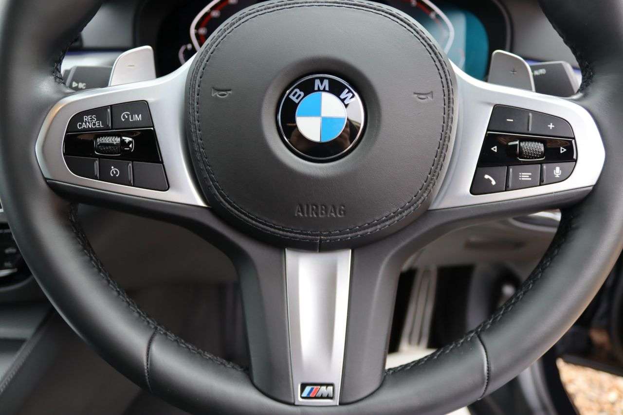 2020 BMW 5 SERIES 2020 BMW 5 SERIES
