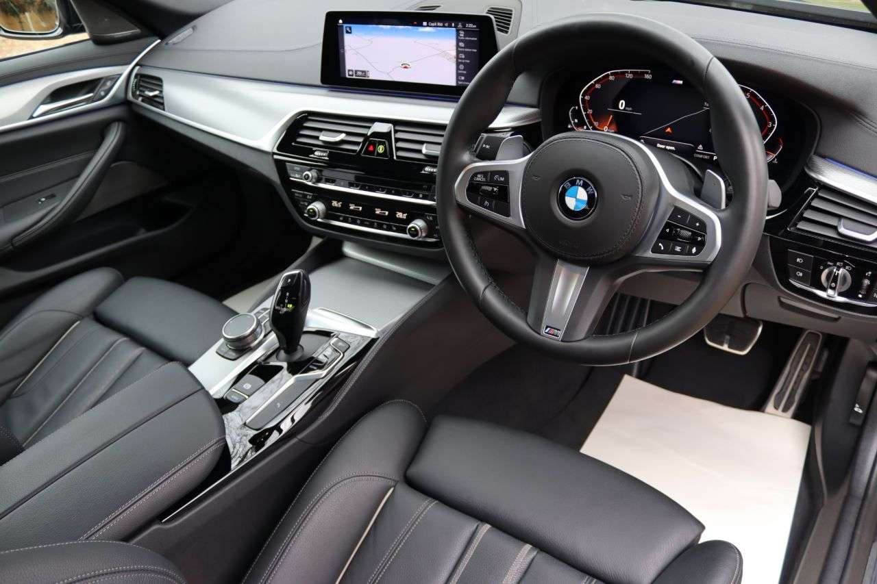 2020 BMW 5 SERIES 2020 BMW 5 SERIES