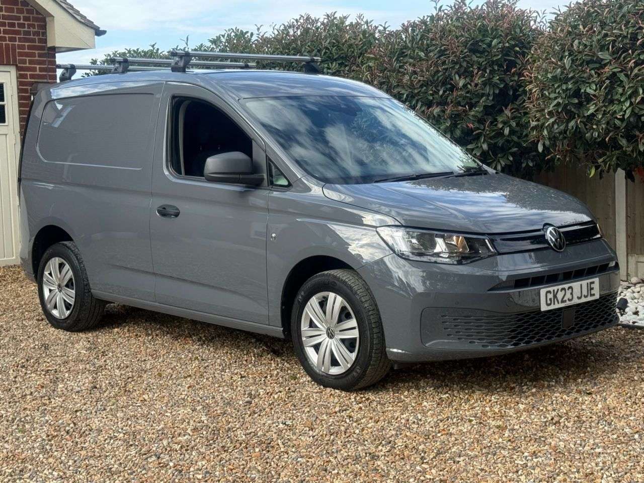 A 2023 VOLKSWAGEN CADDY 2.0 TDI C20 Commerce Plus Panel Van 5dr Diesel DSG SWB Euro 6 (s/s) (122 ps A 2023 VOLKSWAGEN CADDY 2.0 TDI C20 Commerce Plus Panel Van 5dr Diesel DSG SWB Euro 6 (s/s) (122 ps