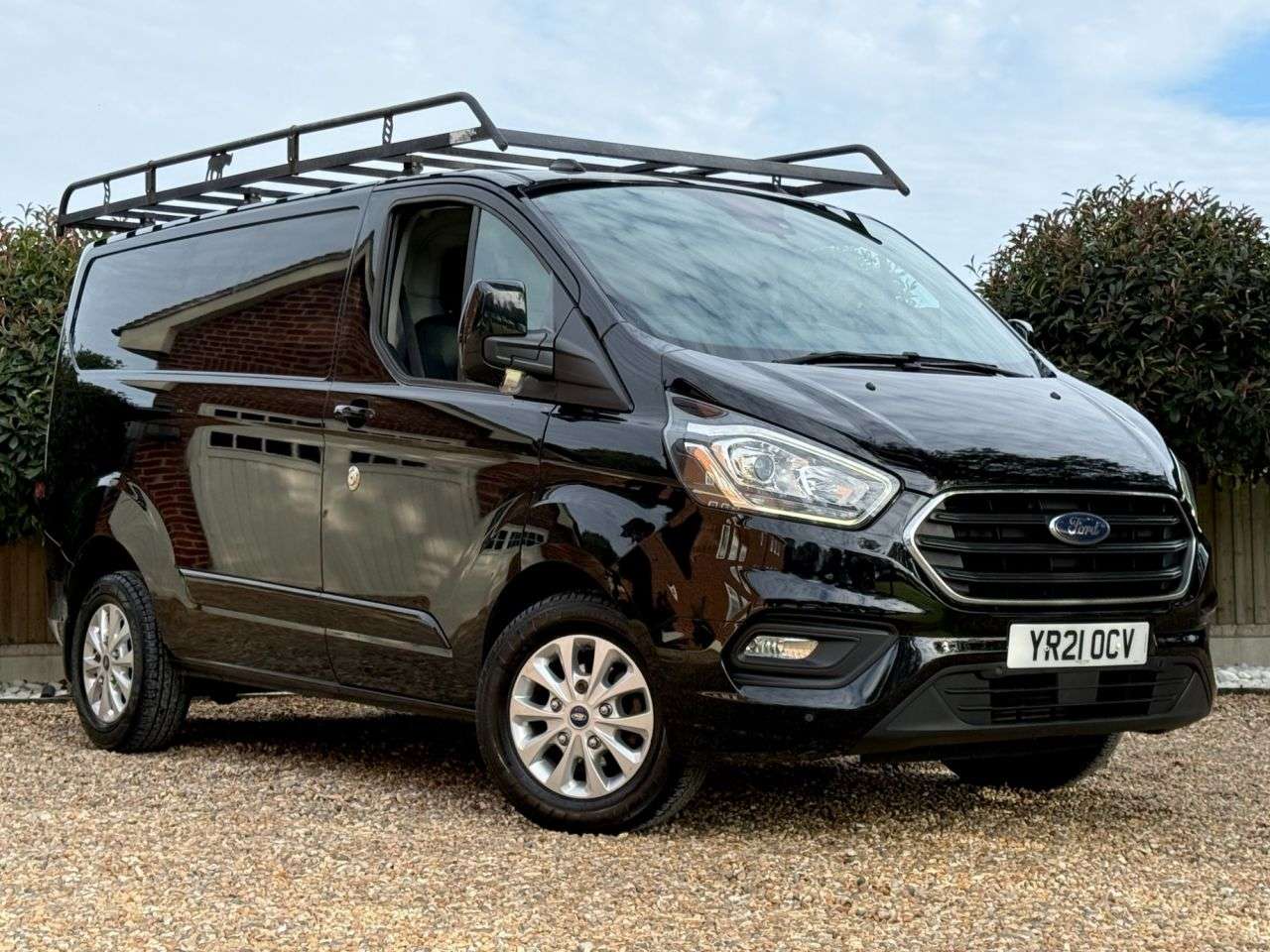 A 2021 FORD TRANSIT CUSTOM 2.0 280 EcoBlue Limited Panel Van 5dr Diesel Manual L1 H1 Euro 6 (s/s) (130 A 2021 FORD TRANSIT CUSTOM 2.0 280 EcoBlue Limited Panel Van 5dr Diesel Manual L1 H1 Euro 6 (s/s) (130