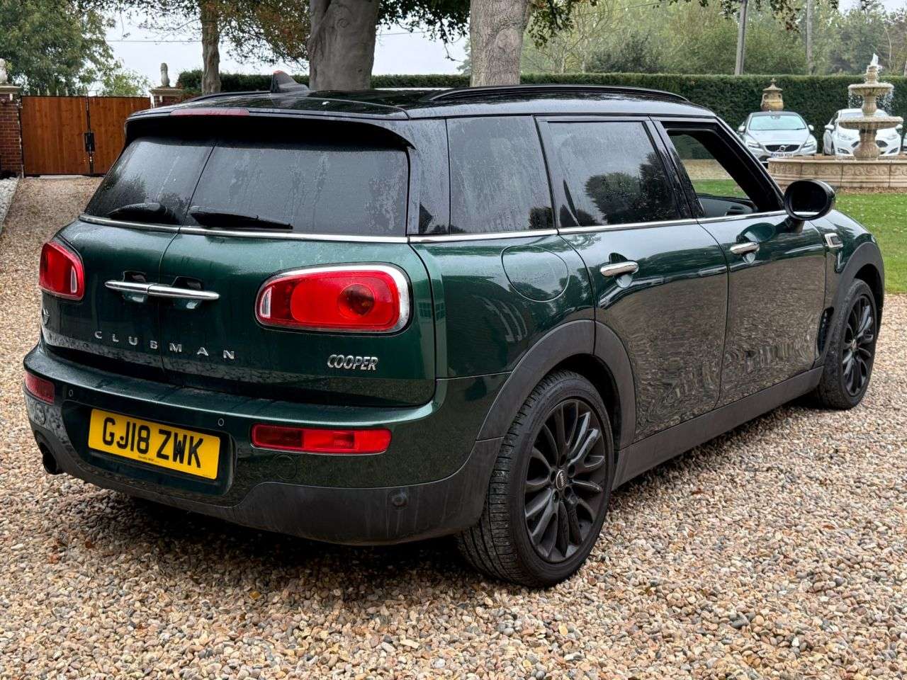 A 2014 MINI CLUBMAN 1.5 Cooper (Black Pack) Estate 6dr Petrol Manual Euro 6 (s/s) (136 ps) A 2014 MINI CLUBMAN 1.5 Cooper (Black Pack) Estate 6dr Petrol Manual Euro 6 (s/s) (136 ps)
