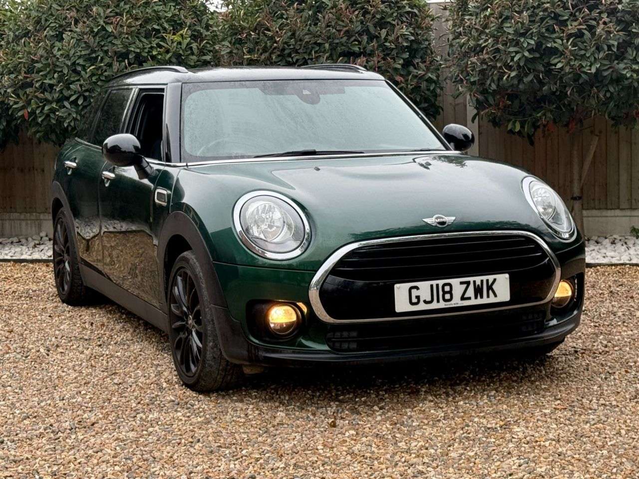 A 2014 MINI CLUBMAN 1.5 Cooper (Black Pack) Estate 6dr Petrol Manual Euro 6 (s/s) (136 ps) A 2014 MINI CLUBMAN 1.5 Cooper (Black Pack) Estate 6dr Petrol Manual Euro 6 (s/s) (136 ps)