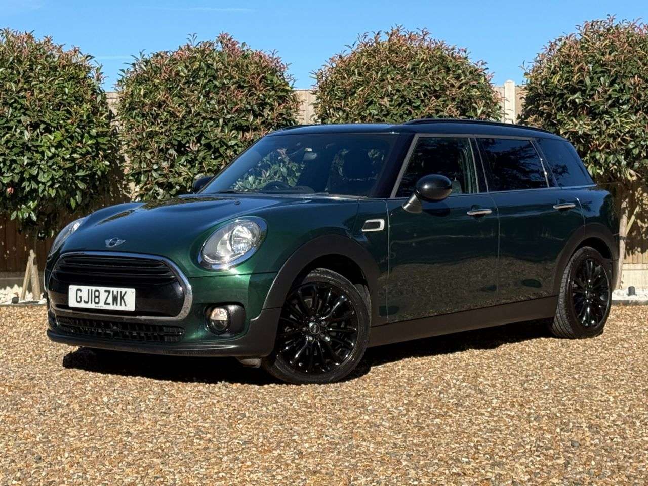 A 2014 MINI CLUBMAN 1.5 Cooper (Black Pack) Estate 6dr Petrol Manual Euro 6 (s/s) (136 ps) A 2014 MINI CLUBMAN 1.5 Cooper (Black Pack) Estate 6dr Petrol Manual Euro 6 (s/s) (136 ps)