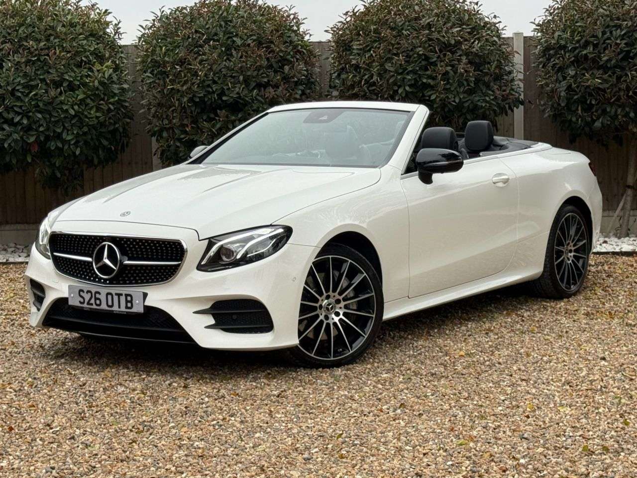 A 2019 MERCEDES-BENZ E CLASS 3.0 E450 V6 GPF AMG Line Cabriolet 2dr Petrol G-Tronic+ 4MATIC Euro 6 (s/s) A 2019 MERCEDES-BENZ E CLASS 3.0 E450 V6 GPF AMG Line Cabriolet 2dr Petrol G-Tronic+ 4MATIC Euro 6 (s/s)