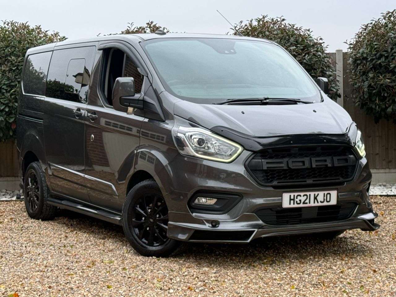 A 2021 FORD TRANSIT CUSTOM 2.0 300 EcoBlue Limited Crew Van Double Cab 5dr Diesel Manual L1 H1 Euro 6 A 2021 FORD TRANSIT CUSTOM 2.0 300 EcoBlue Limited Crew Van Double Cab 5dr Diesel Manual L1 H1 Euro 6