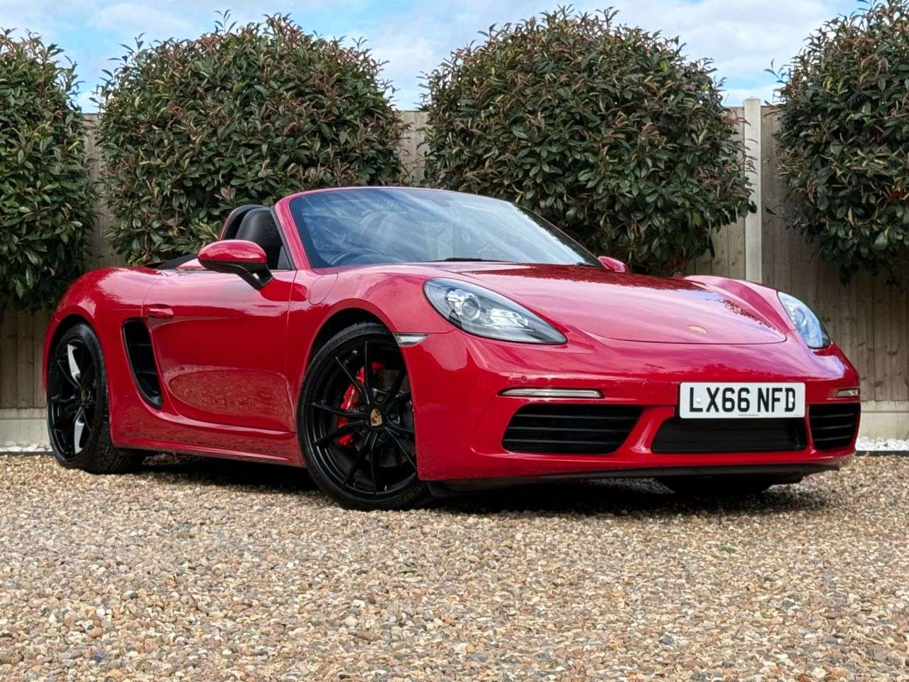 A 2016 PORSCHE 718 BOXSTER 2.5T S Convertible 2dr Petrol PDK Euro 6 (s/s) (350 ps) A 2016 PORSCHE 718 BOXSTER 2.5T S Convertible 2dr Petrol PDK Euro 6 (s/s) (350 ps)