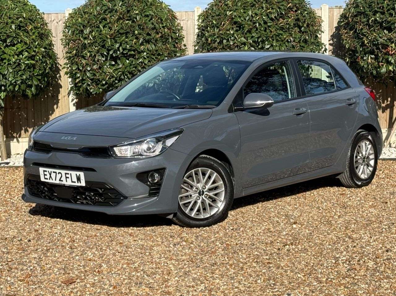 A 2022 KIA RIO 1.0 T-GDi 2 Hatchback 5dr Petrol Manual Euro 6 (s/s) (99 bhp) A 2022 KIA RIO 1.0 T-GDi 2 Hatchback 5dr Petrol Manual Euro 6 (s/s) (99 bhp)
