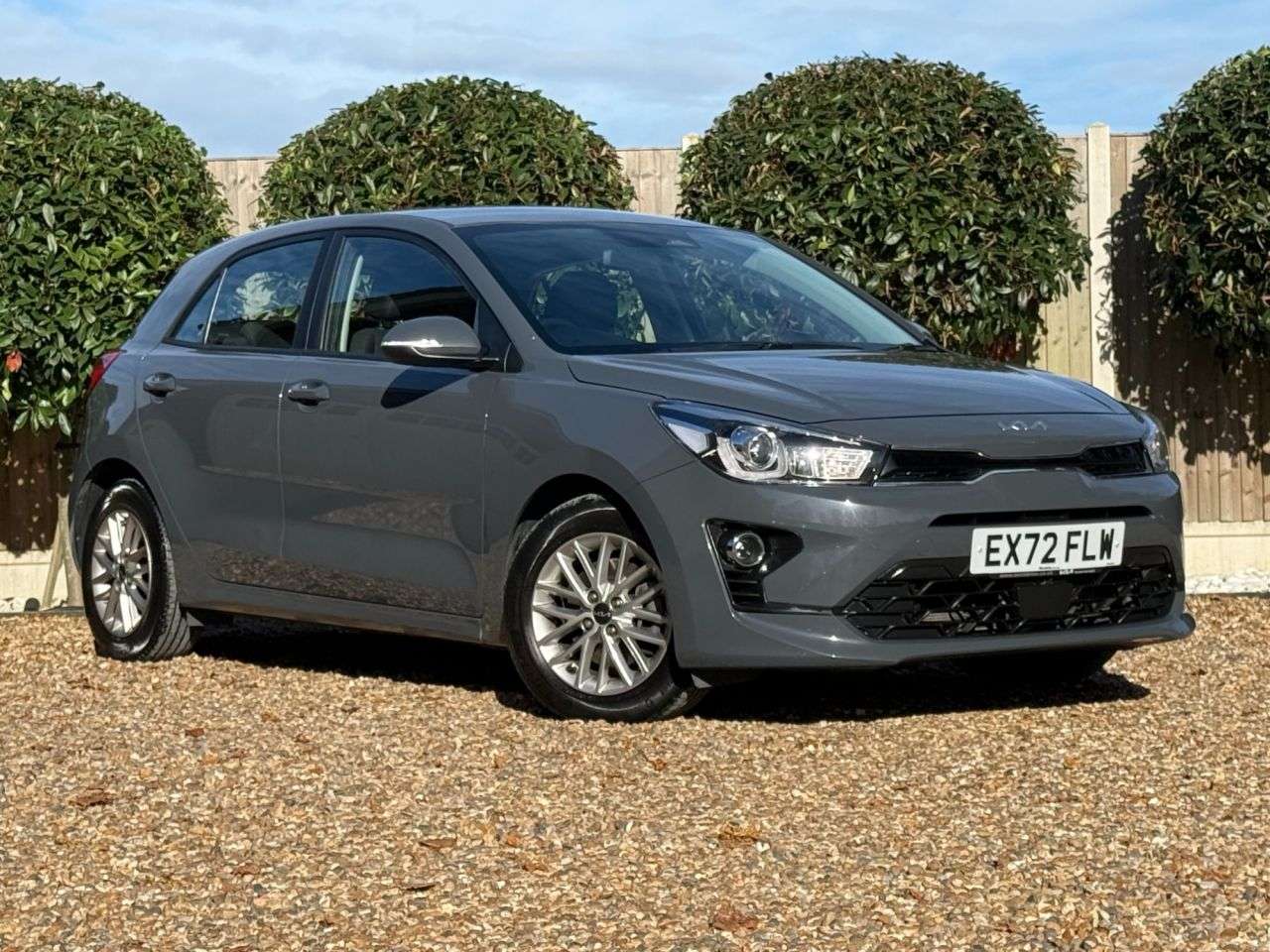 A 2022 KIA RIO 1.0 T-GDi 2 Hatchback 5dr Petrol Manual Euro 6 (s/s) (99 bhp) A 2022 KIA RIO 1.0 T-GDi 2 Hatchback 5dr Petrol Manual Euro 6 (s/s) (99 bhp)