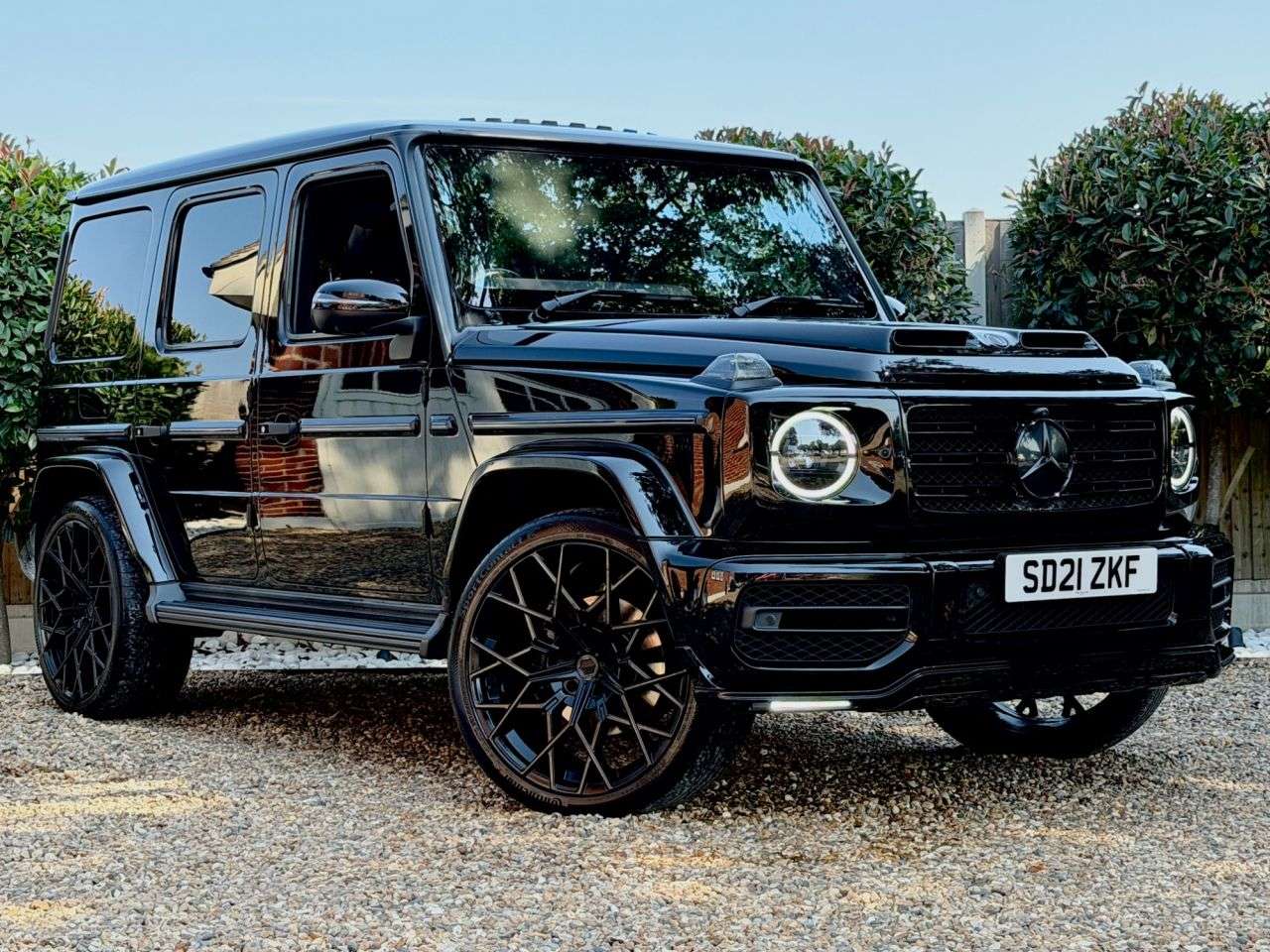 A 2021 MERCEDES-BENZ G CLASS 2.9 G400d AMG Line URBAN (Premium Plus) SUV 5dr Diesel G-Tronic 4MATIC Euro A 2021 MERCEDES-BENZ G CLASS 2.9 G400d AMG Line URBAN (Premium Plus) SUV 5dr Diesel G-Tronic 4MATIC Euro