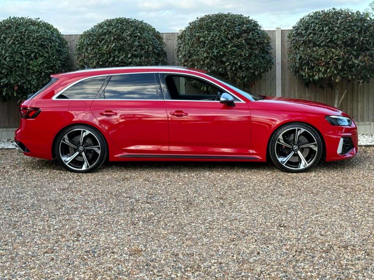 2022 AUDI RS4 AVANT 2022 AUDI RS4 AVANT