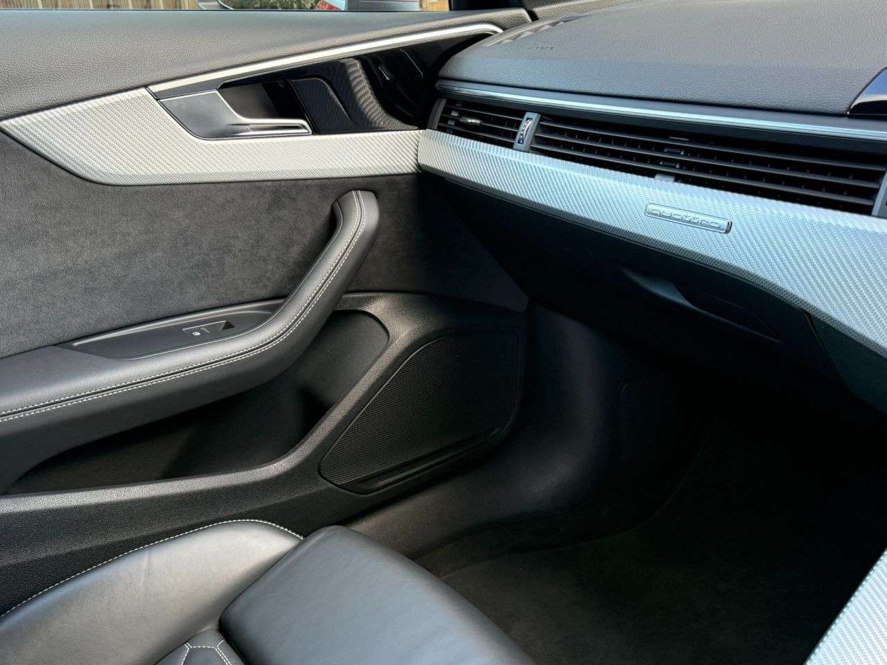 2022 AUDI RS4 AVANT 2022 AUDI RS4 AVANT
