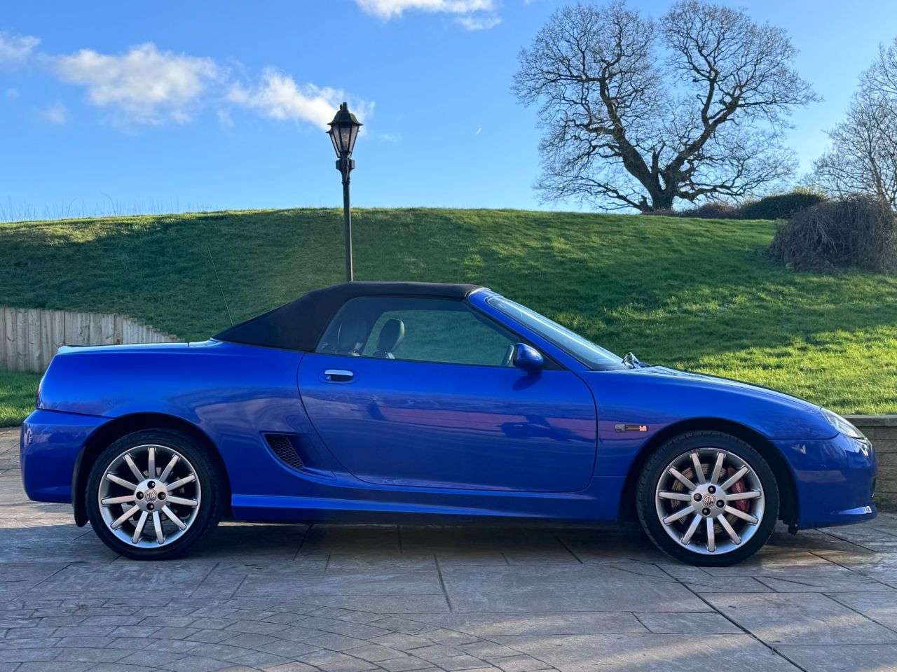 2009 MG TF 2009 MG TF