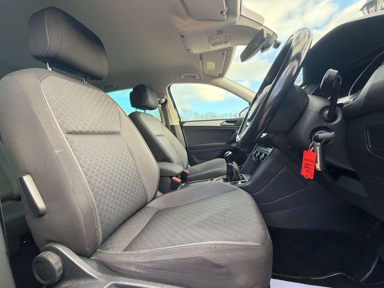 2017 VOLKSWAGEN TIGUAN 2017 VOLKSWAGEN TIGUAN