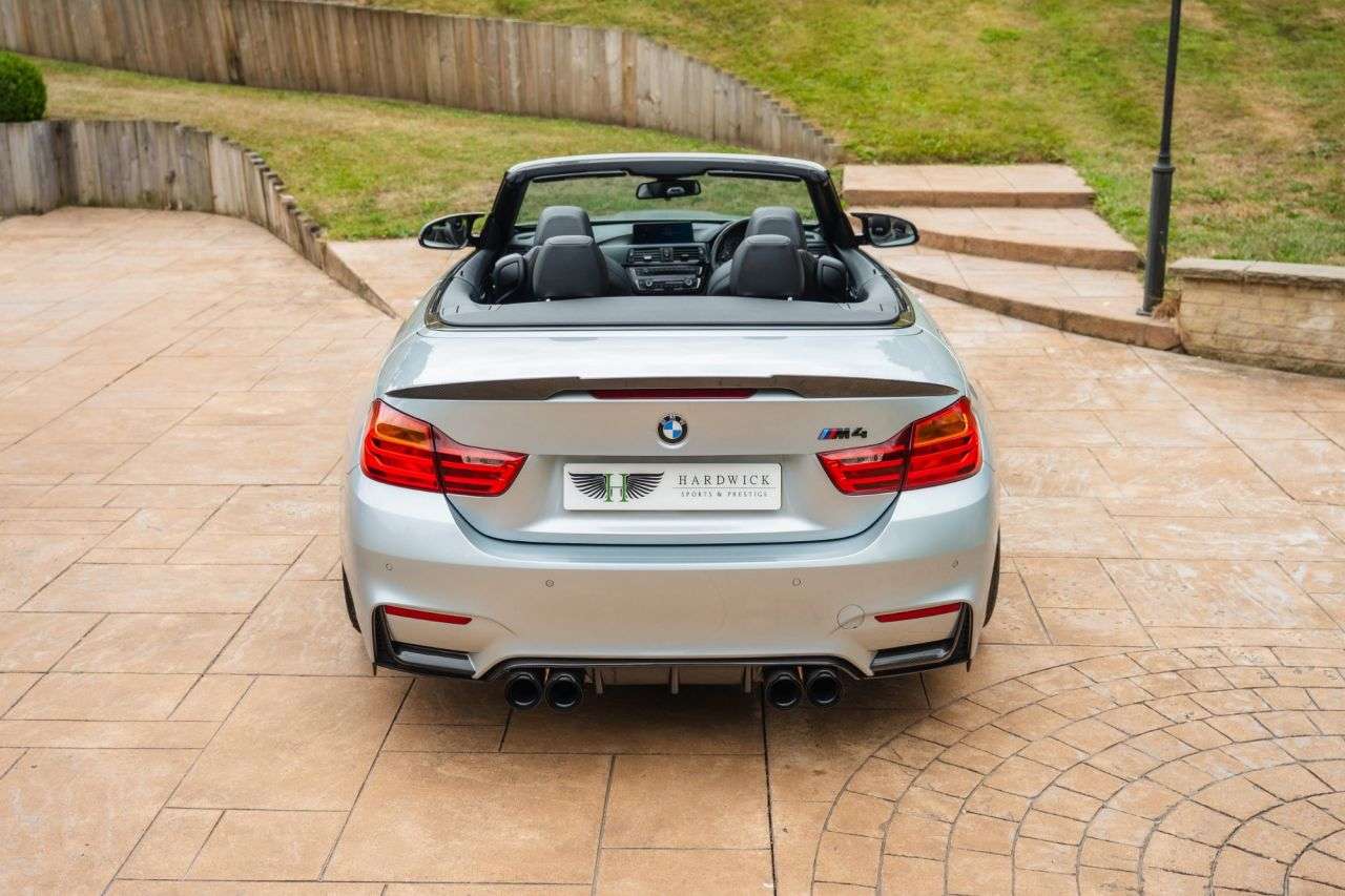 null BMW M4 null BMW M4