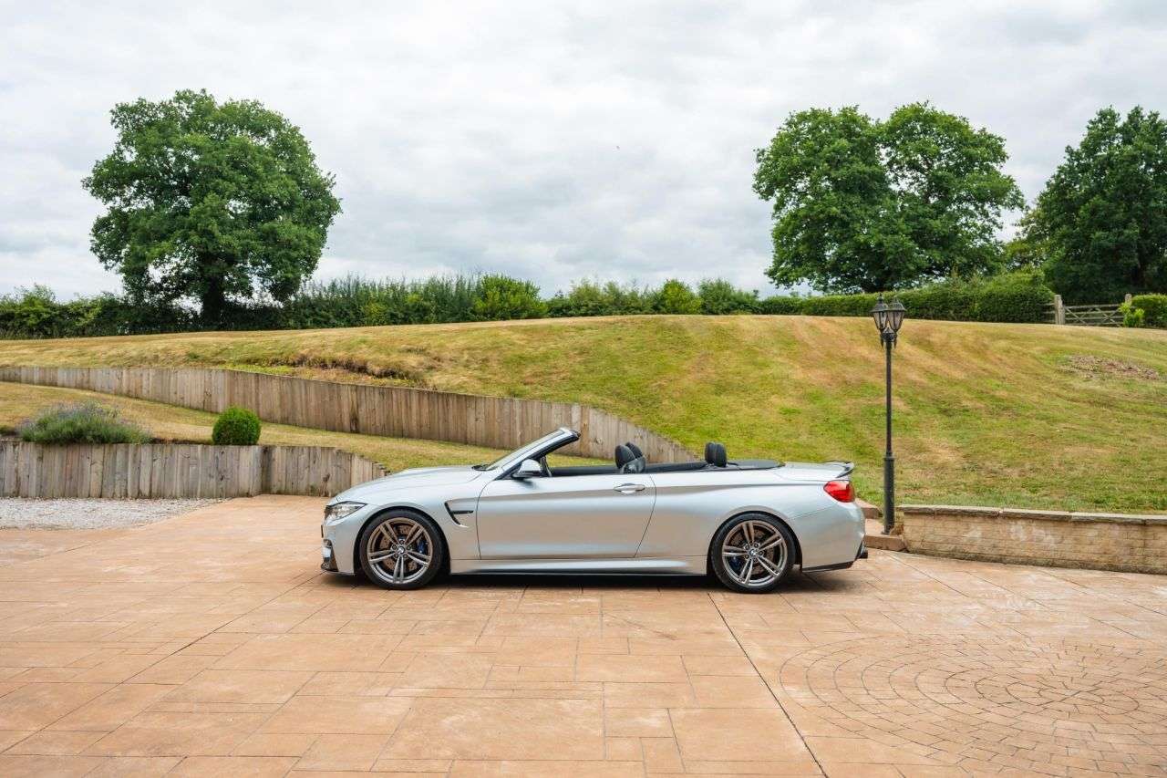 null BMW M4 null BMW M4