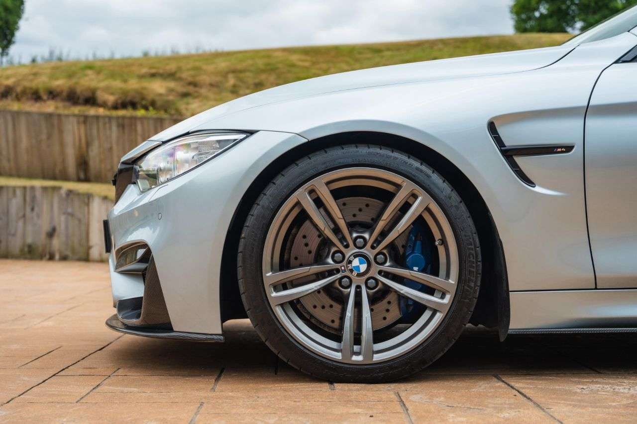 null BMW M4 null BMW M4