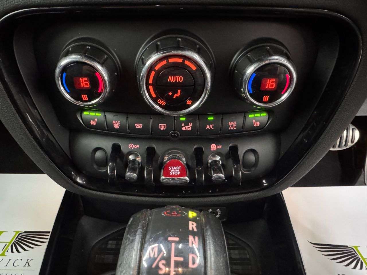 2017 MINI CLUBMAN 2017 MINI CLUBMAN