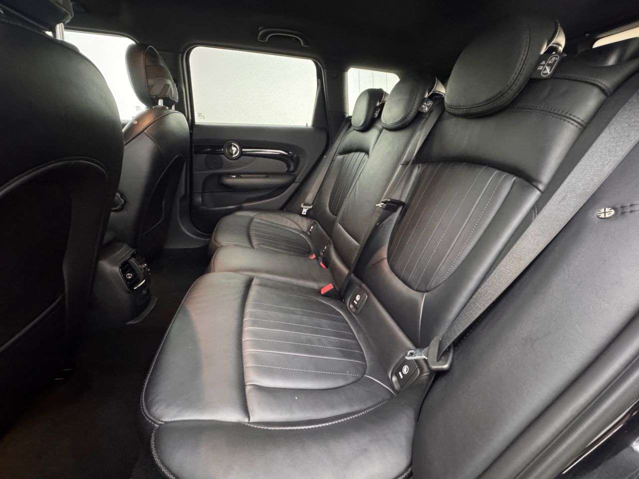 2017 MINI CLUBMAN 2017 MINI CLUBMAN