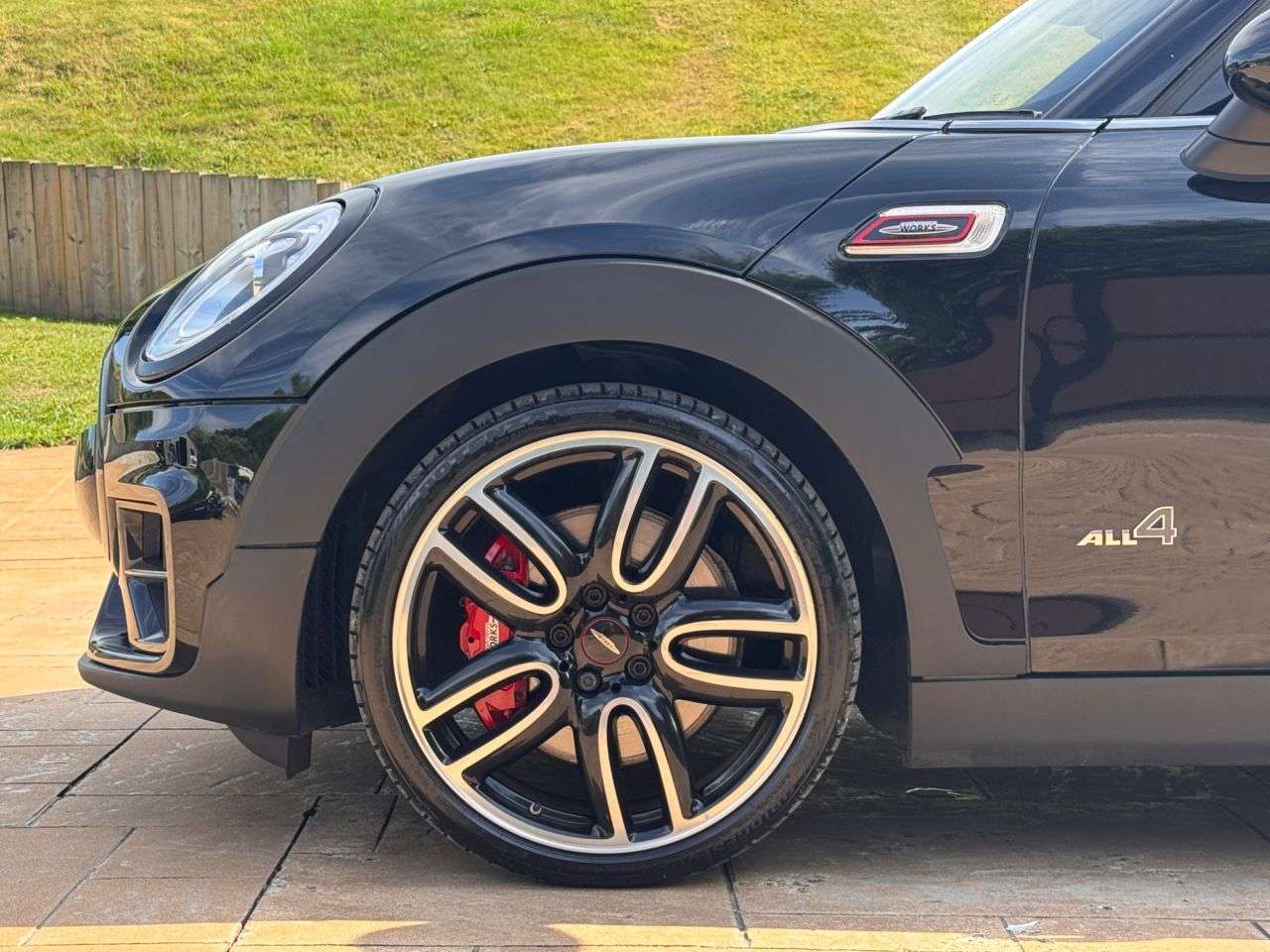 2017 MINI CLUBMAN 2017 MINI CLUBMAN