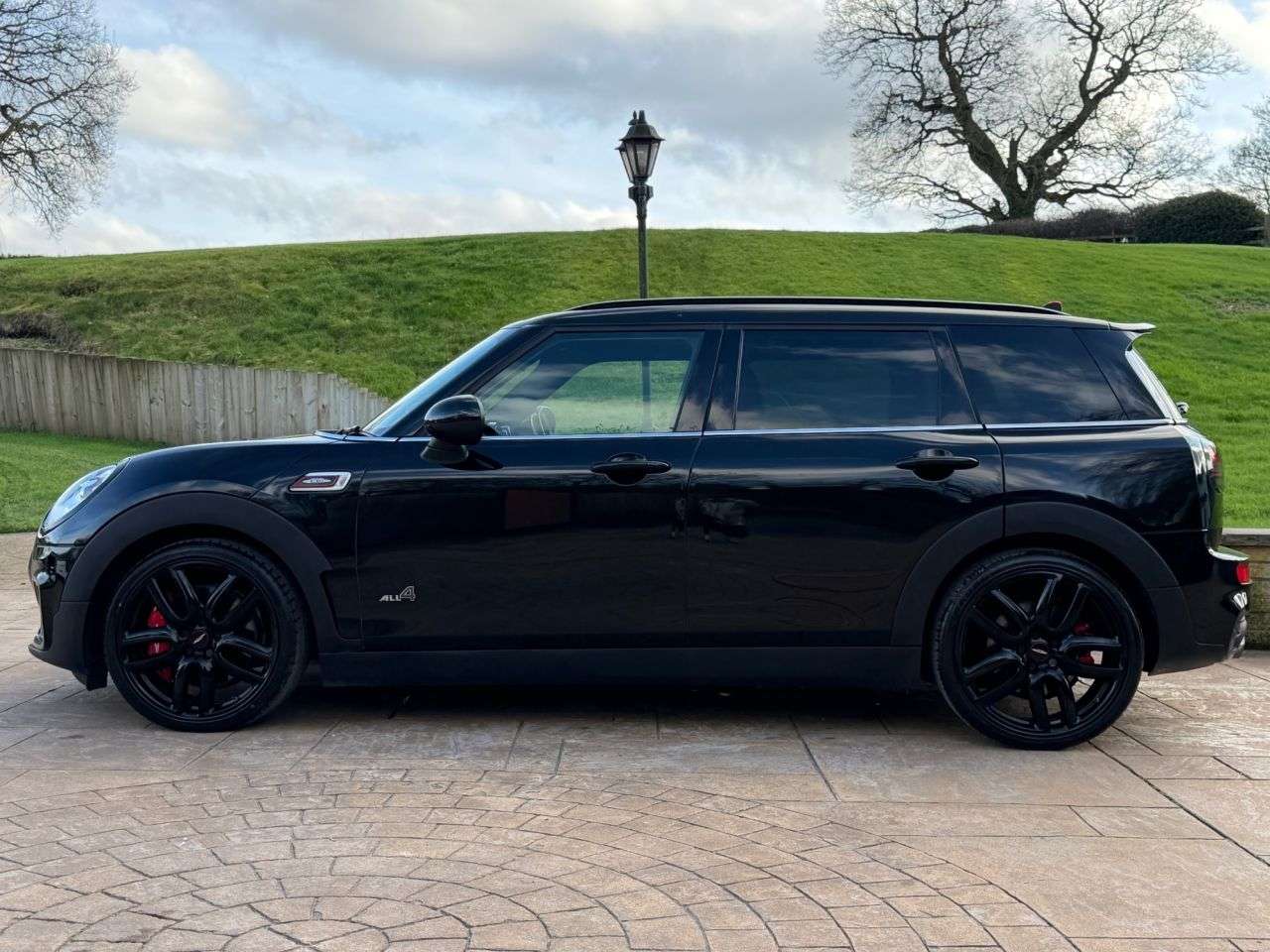 2017 MINI CLUBMAN 2017 MINI CLUBMAN