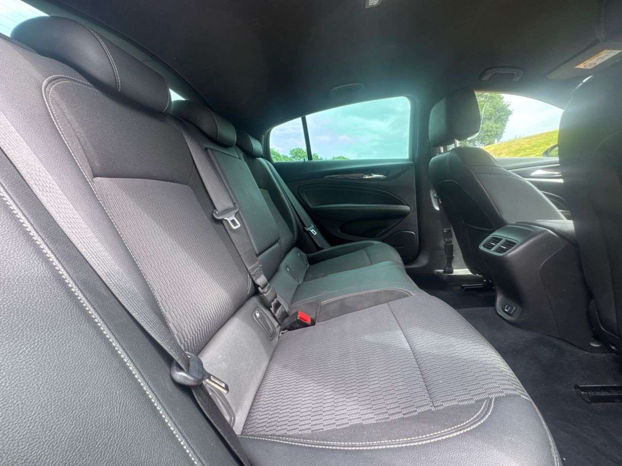 2017 VAUXHALL INSIGNIA 2017 VAUXHALL INSIGNIA