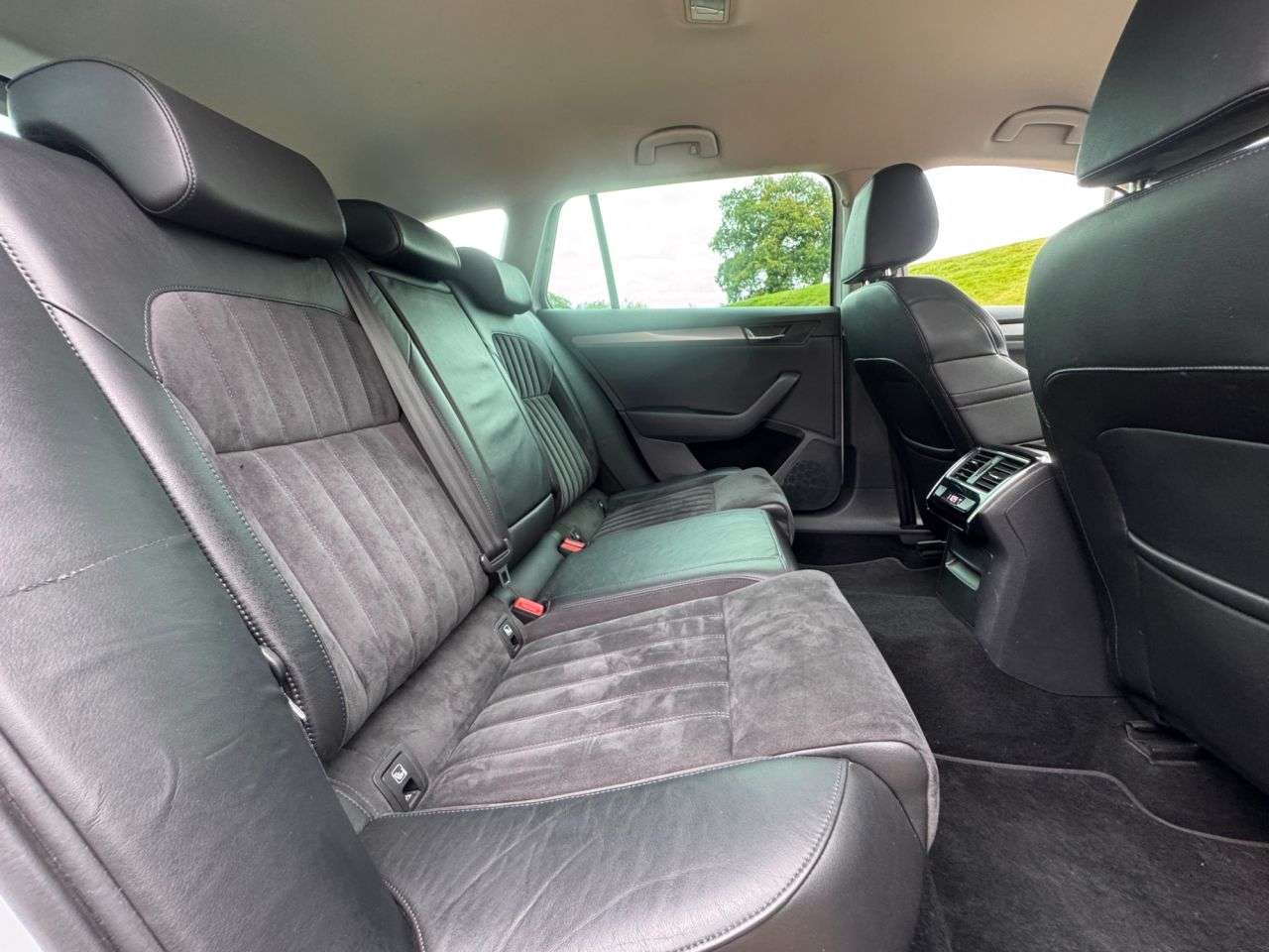 2017 SKODA SUPERB 2017 SKODA SUPERB