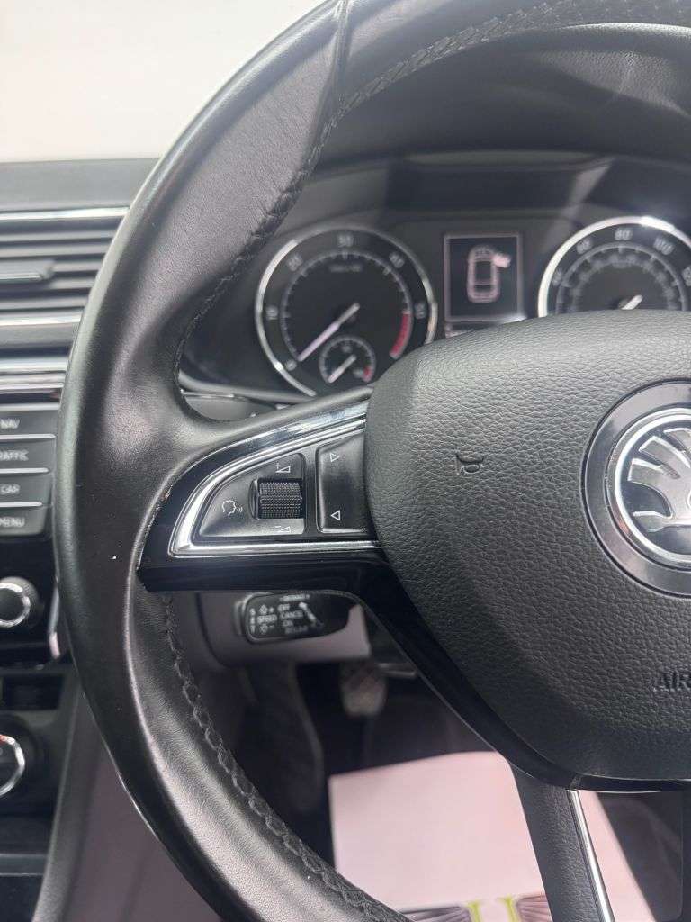 2016 SKODA SUPERB 2016 SKODA SUPERB