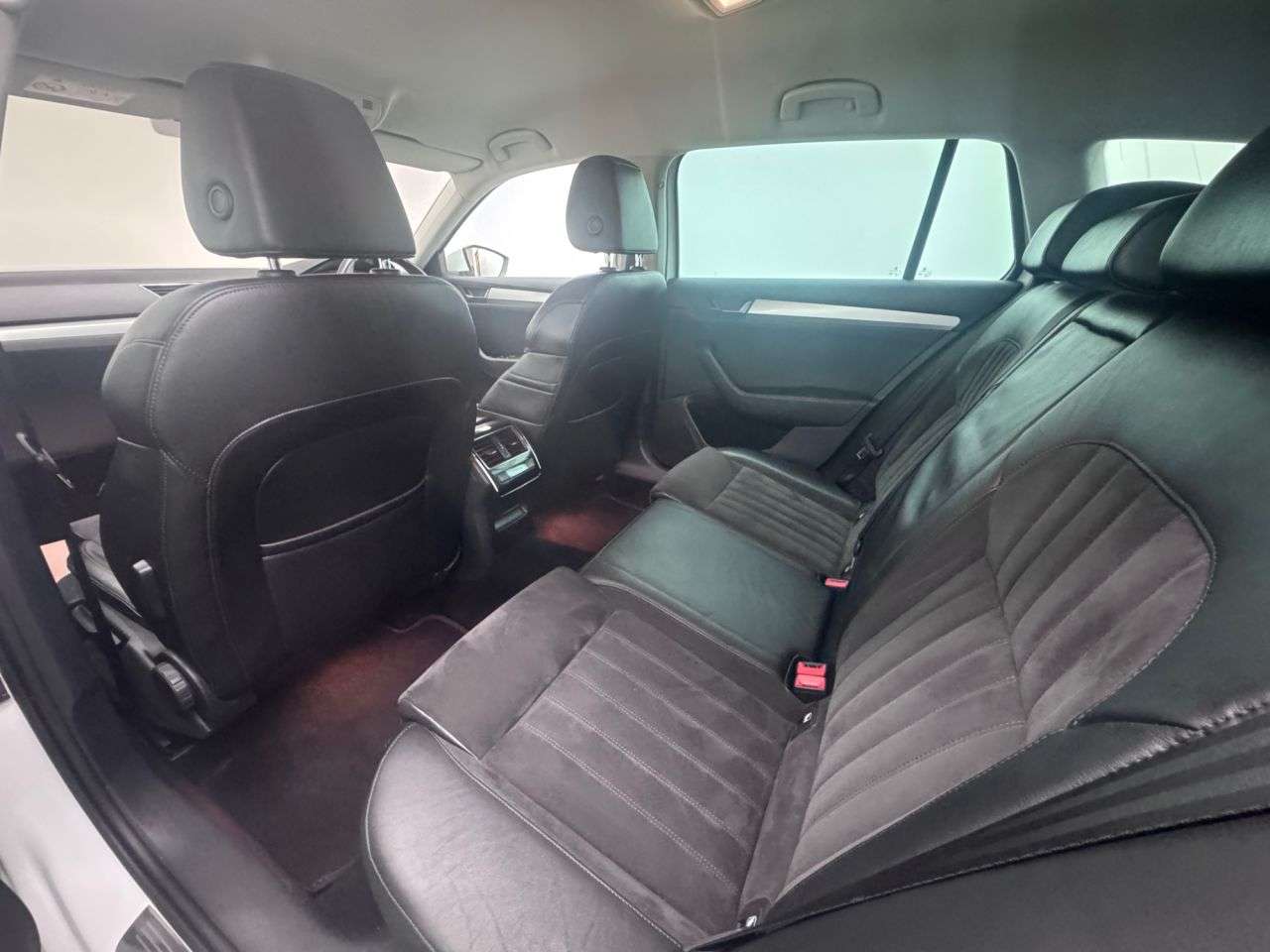 2016 SKODA SUPERB 2016 SKODA SUPERB