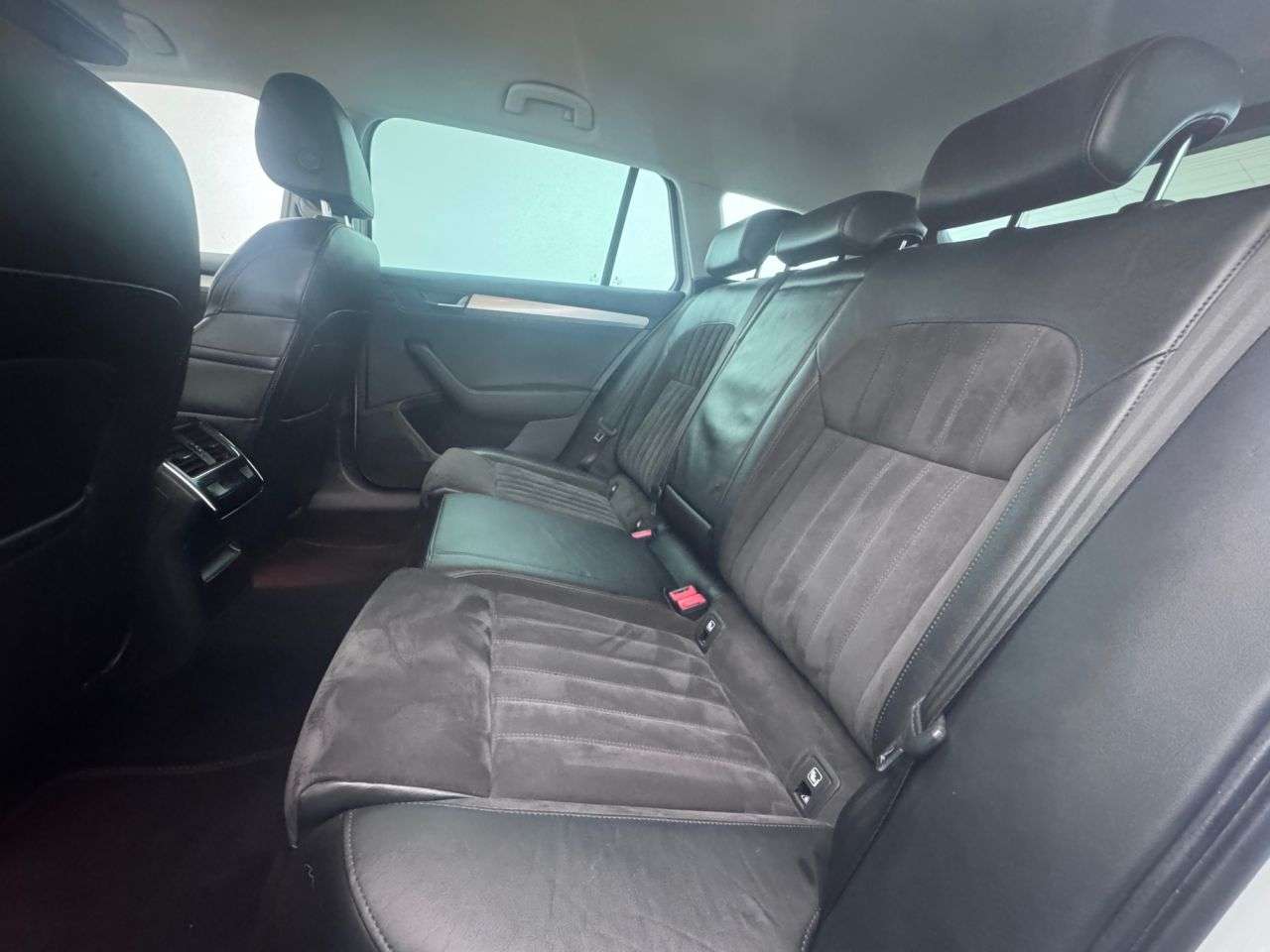 2016 SKODA SUPERB 2016 SKODA SUPERB