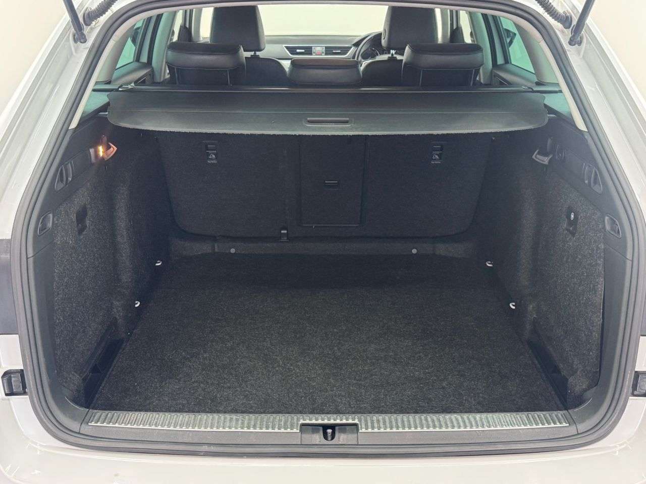 2016 SKODA SUPERB 2016 SKODA SUPERB