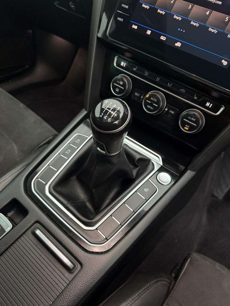 2018 VOLKSWAGEN PASSAT 2018 VOLKSWAGEN PASSAT