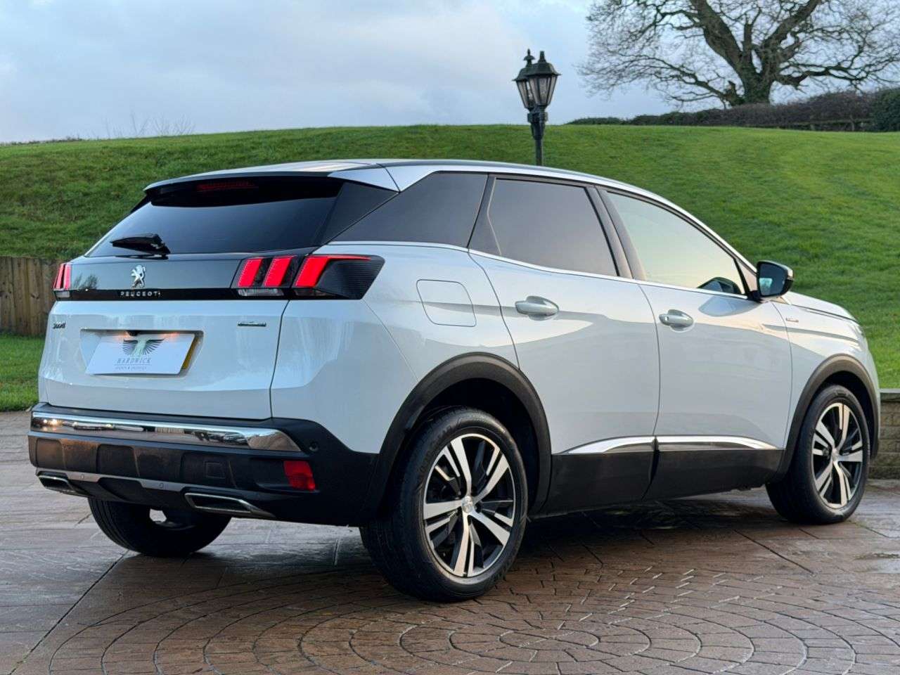 2017 PEUGEOT 3008 2017 PEUGEOT 3008
