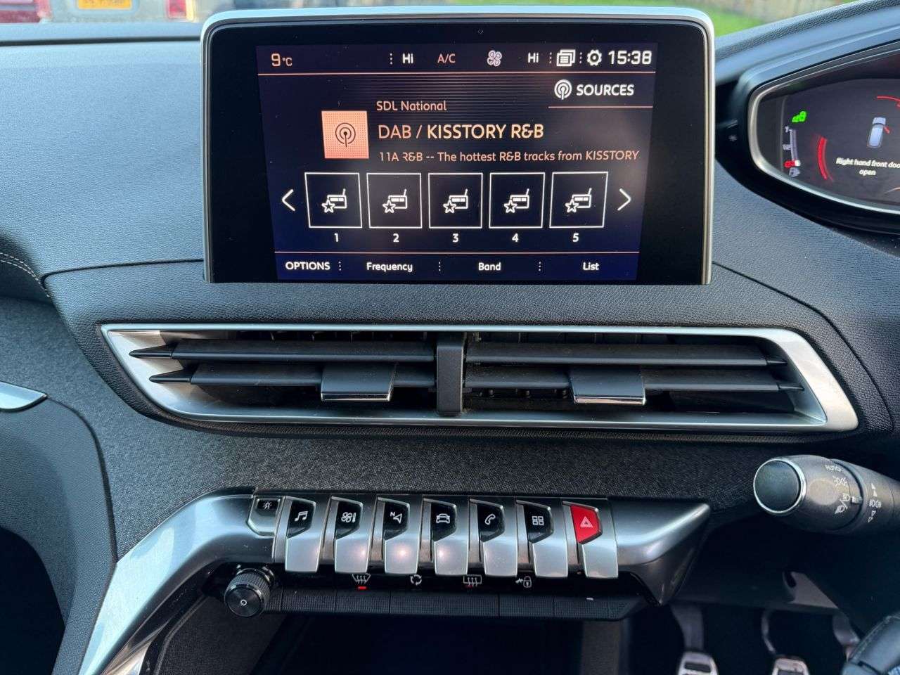 2017 PEUGEOT 3008 2017 PEUGEOT 3008