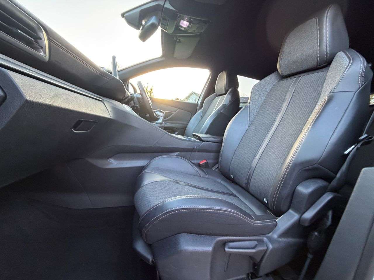 2017 PEUGEOT 3008 2017 PEUGEOT 3008