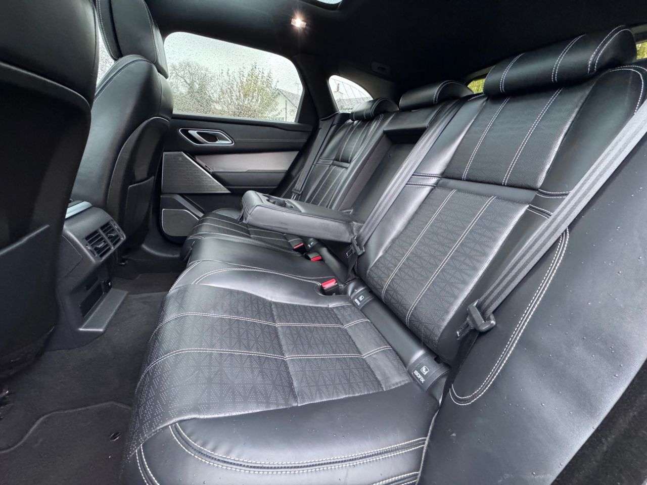 2019 LAND ROVER RANGE ROVER VELAR 2019 LAND ROVER RANGE ROVER VELAR