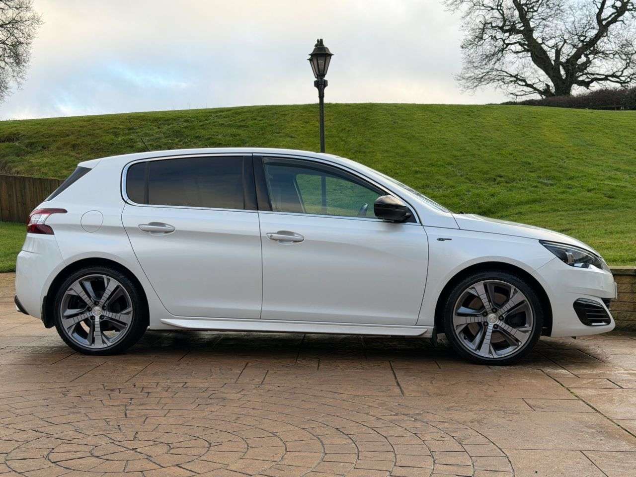 A 2016 PEUGEOT 308 1.6 THP GT Hatchback 5dr Petrol Manual Euro 6 (s/s) (205 ps) CAMBELT CHANGE A 2016 PEUGEOT 308 1.6 THP GT Hatchback 5dr Petrol Manual Euro 6 (s/s) (205 ps) CAMBELT CHANGE