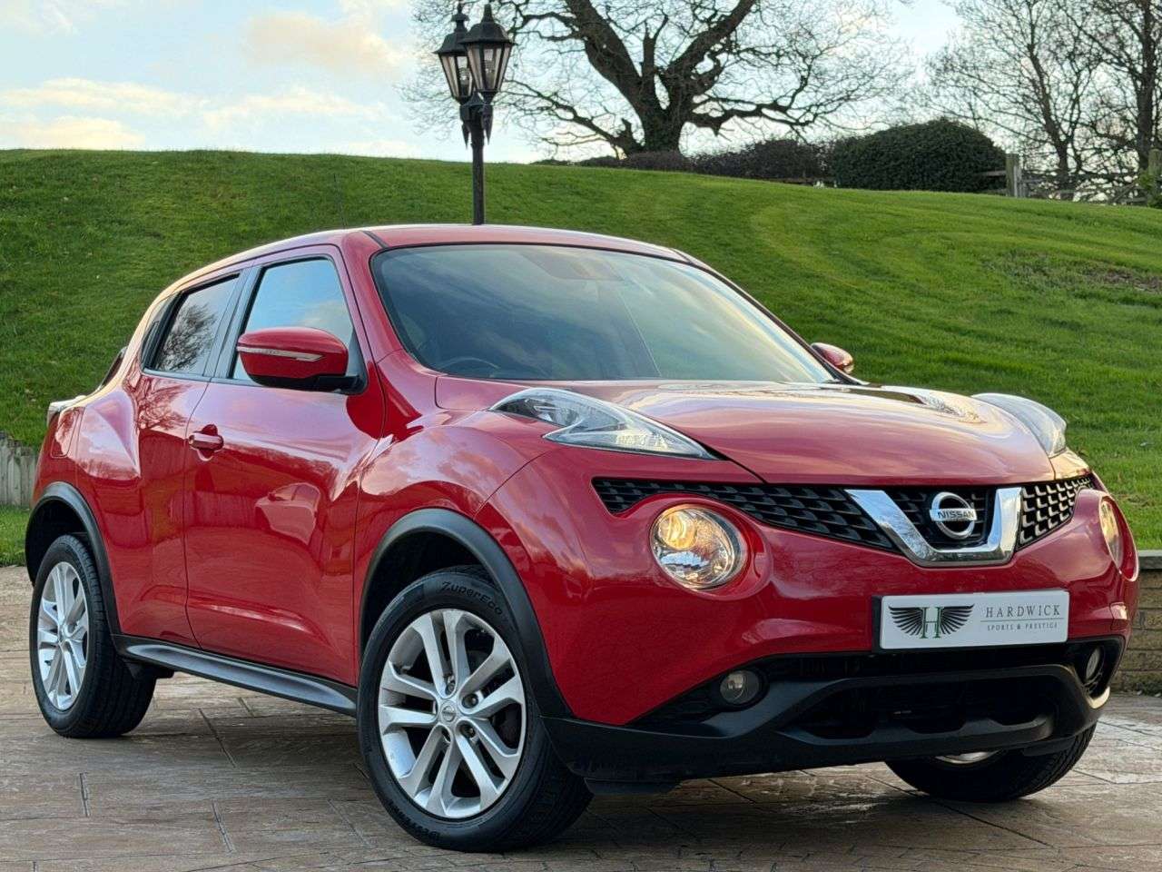 A 2015 NISSAN JUKE 1.2 DIG-T Acenta SUV 5dr Petrol Manual Euro 6 (s/s) (115 ps) ULEZ COMPLIANT A 2015 NISSAN JUKE 1.2 DIG-T Acenta SUV 5dr Petrol Manual Euro 6 (s/s) (115 ps) ULEZ COMPLIANT