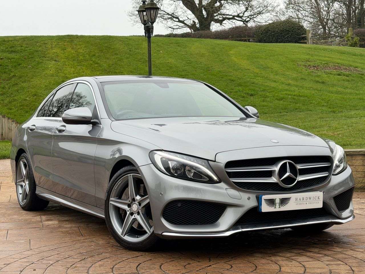 A 2015 MERCEDES-BENZ C-CLASS 2.1 C250d AMG Line (Premium) Saloon 4dr Diesel 7G-Tronic+ Euro 6 (s/s) (204 A 2015 MERCEDES-BENZ C-CLASS 2.1 C250d AMG Line (Premium) Saloon 4dr Diesel 7G-Tronic+ Euro 6 (s/s) (204