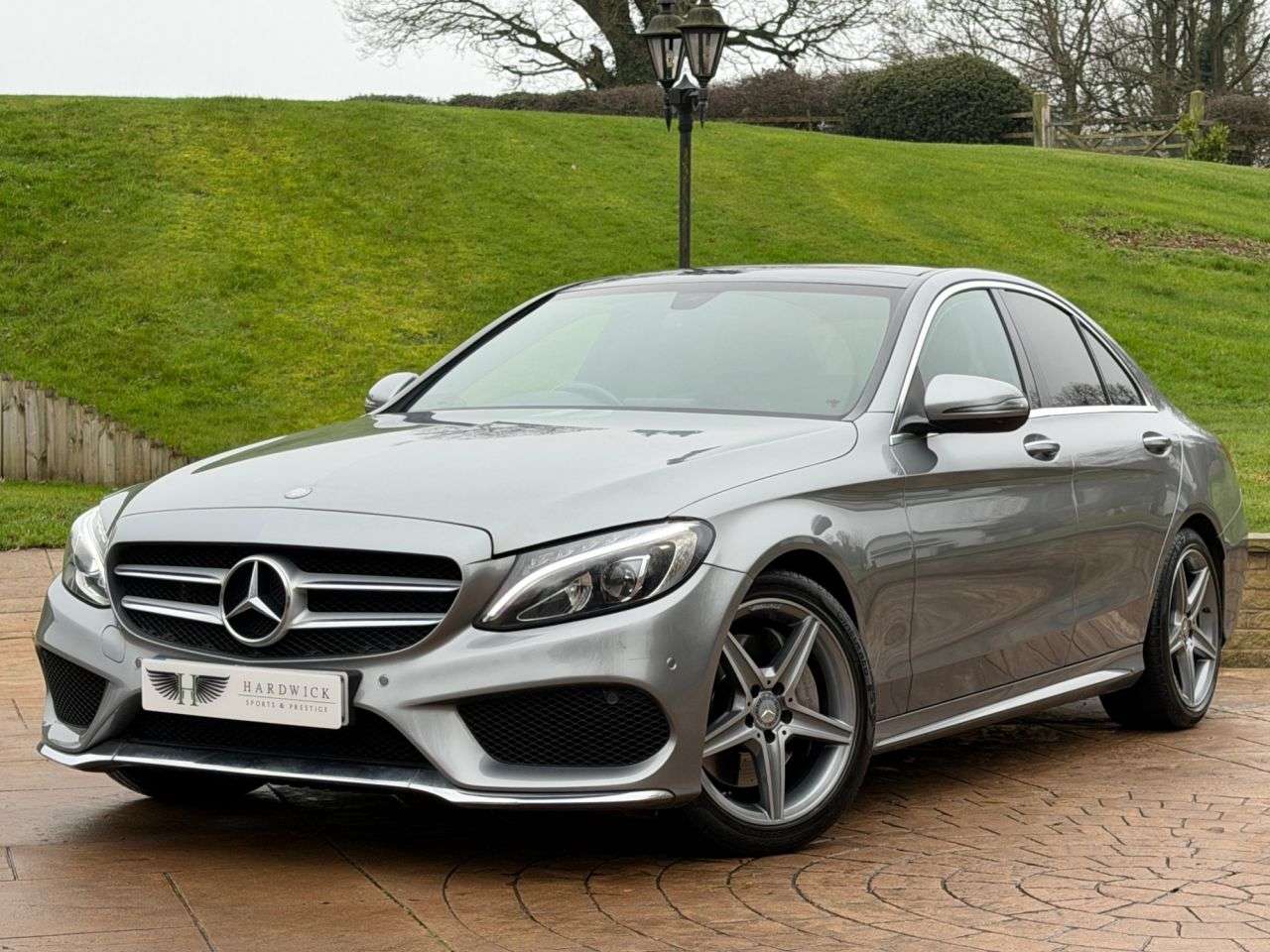 A 2015 MERCEDES-BENZ C-CLASS 2.1 C250d AMG Line (Premium) Saloon 4dr Diesel 7G-Tronic+ Euro 6 (s/s) (204 A 2015 MERCEDES-BENZ C-CLASS 2.1 C250d AMG Line (Premium) Saloon 4dr Diesel 7G-Tronic+ Euro 6 (s/s) (204
