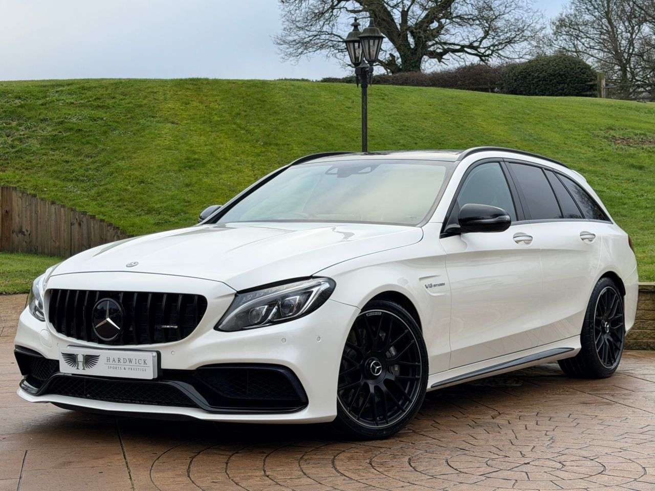 A 2018 MERCEDES-BENZ C-CLASS 4.0 C63 V8 BiTurbo AMG (Premium) Estate 5dr Petrol SpdS MCT Euro 6 (s/s) (4 A 2018 MERCEDES-BENZ C-CLASS 4.0 C63 V8 BiTurbo AMG (Premium) Estate 5dr Petrol SpdS MCT Euro 6 (s/s) (4