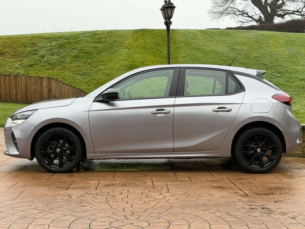 A 2021 VAUXHALL CORSA 1.2 SE Hatchback 5dr Petrol Manual Euro 6 (75 ps) FSH- STUNNING INSIDE AN O A 2021 VAUXHALL CORSA 1.2 SE Hatchback 5dr Petrol Manual Euro 6 (75 ps) FSH- STUNNING INSIDE AN O