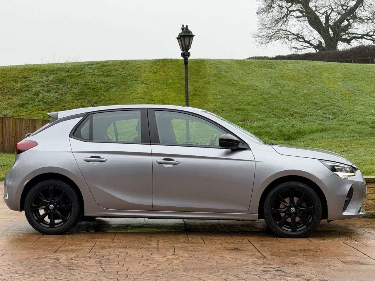 A 2021 VAUXHALL CORSA 1.2 SE Hatchback 5dr Petrol Manual Euro 6 (75 ps) FSH- STUNNING INSIDE AN O A 2021 VAUXHALL CORSA 1.2 SE Hatchback 5dr Petrol Manual Euro 6 (75 ps) FSH- STUNNING INSIDE AN O