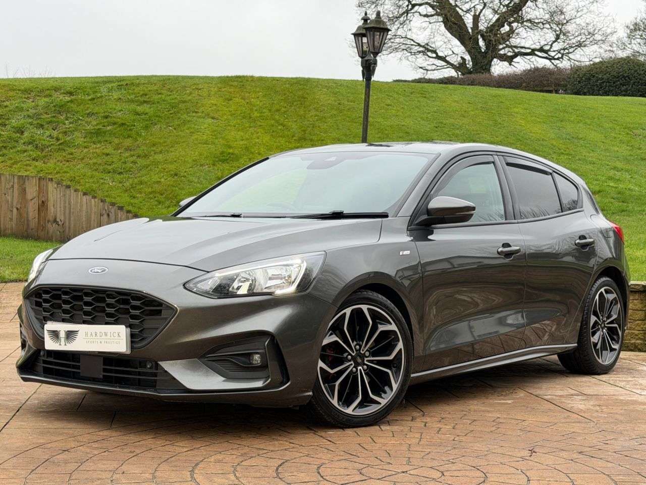 A 2019 FORD FOCUS 2.0 EcoBlue ST-Line X Hatchback 5dr Diesel Auto Euro 6 (s/s) (150 ps) A 2019 FORD FOCUS 2.0 EcoBlue ST-Line X Hatchback 5dr Diesel Auto Euro 6 (s/s) (150 ps)