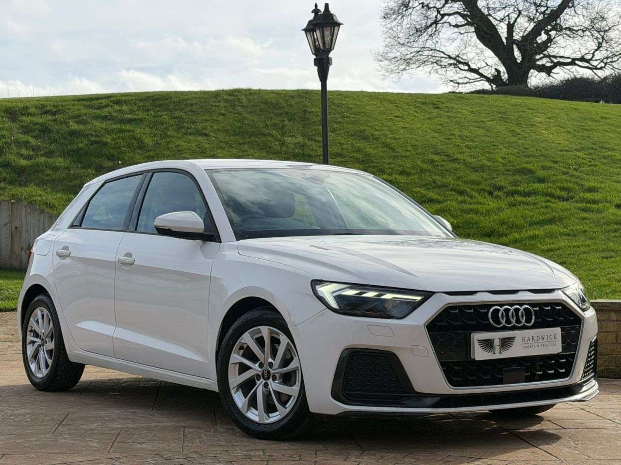 A 2020 AUDI A1 1.0 TFSI 30 Sport Sportback 5dr Petrol Manual Euro 6 (s/s) (110 ps) 2 KEYS A 2020 AUDI A1 1.0 TFSI 30 Sport Sportback 5dr Petrol Manual Euro 6 (s/s) (110 ps) 2 KEYS