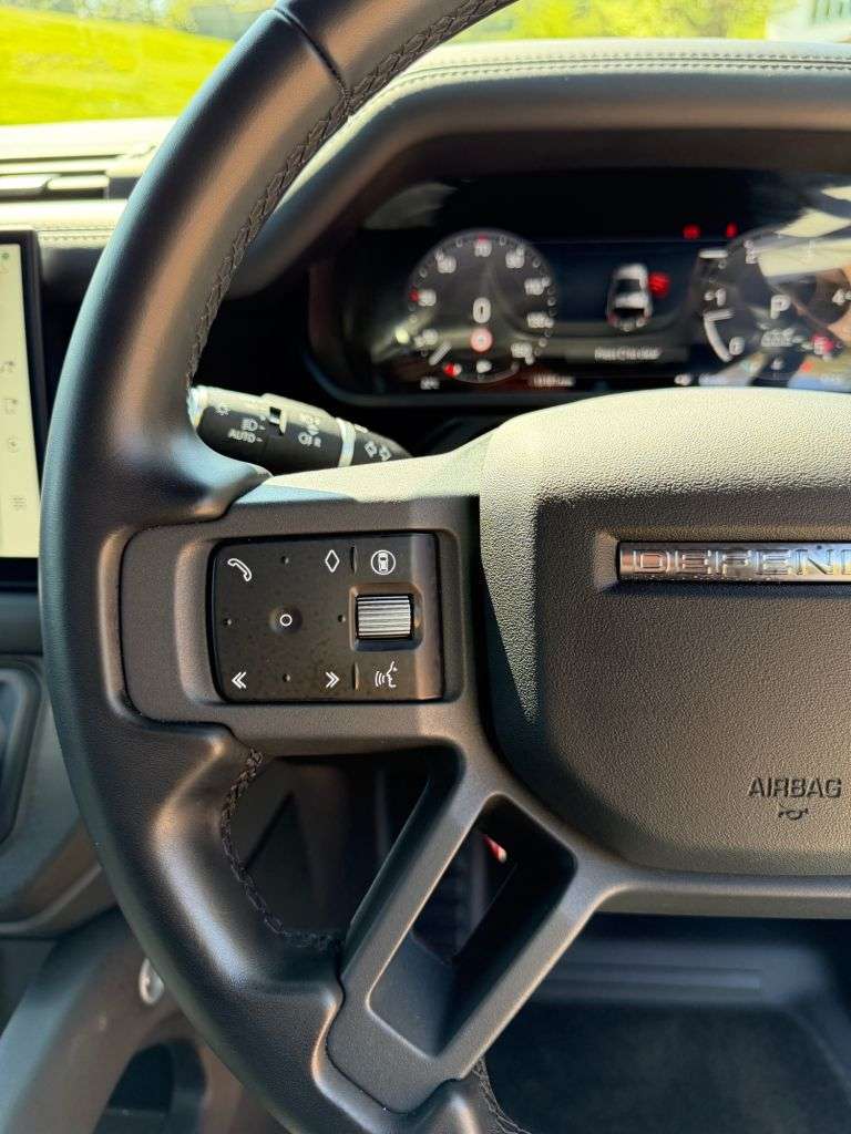 2024 LAND ROVER DEFENDER 2024 LAND ROVER DEFENDER