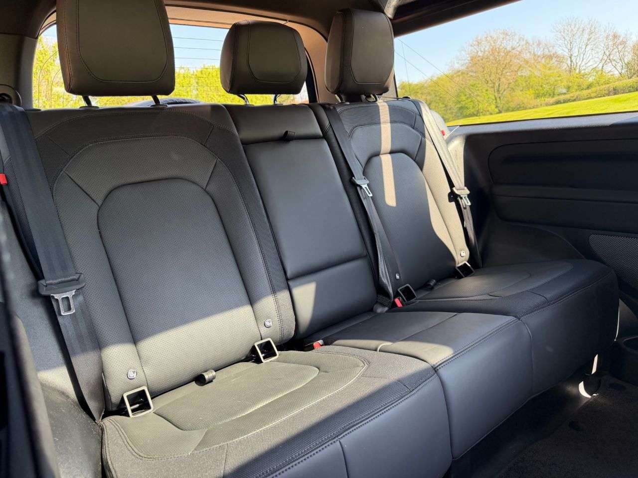 2024 LAND ROVER DEFENDER 2024 LAND ROVER DEFENDER