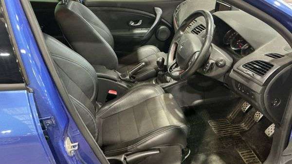 2016 RENAULT MEGANE 2016 RENAULT MEGANE