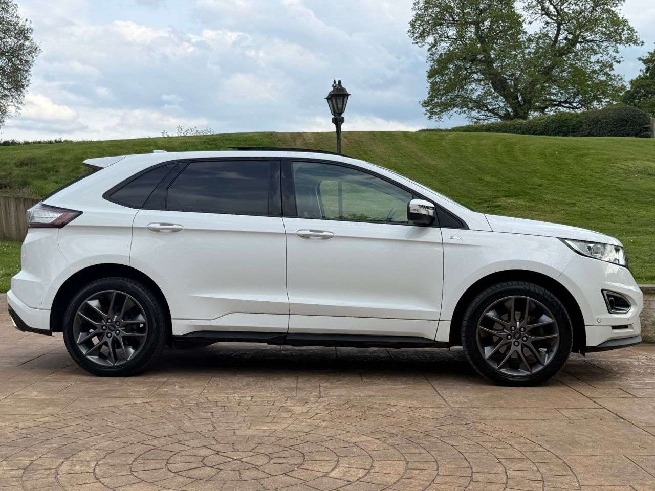 A 2018 FORD EDGE ST-LINE A 2018 FORD EDGE ST-LINE